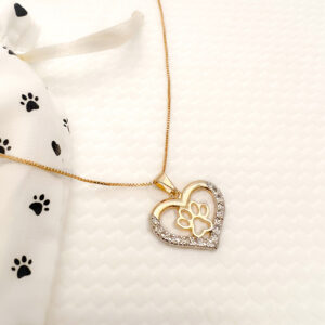 Colar coração com cristais e patinha folheado a ouro