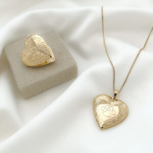 Colar relicário patinha amor pet folheado a ouro