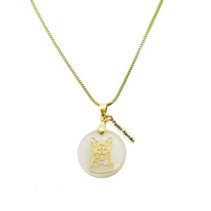 Colar Pastor Alemão Madrepérola folheado a ouro