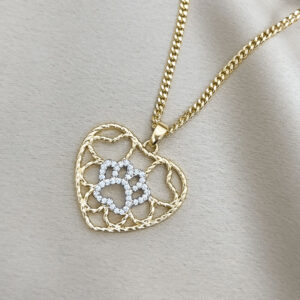 Colar coração grande com pata cravejada folheado a ouro